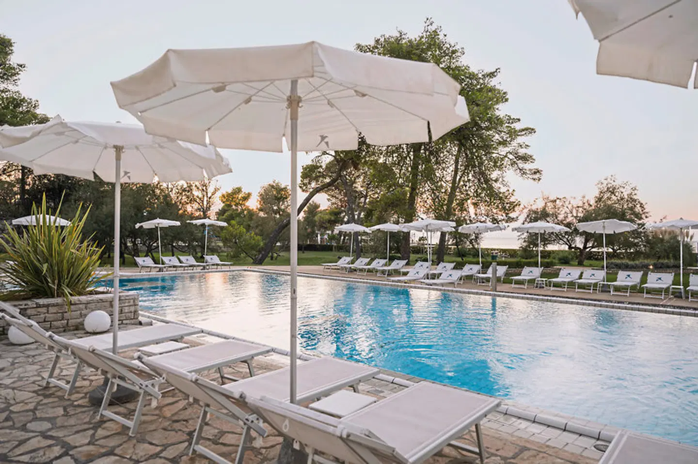 Falkensteiner Club Funimation Borik OUTDOOR_POOL