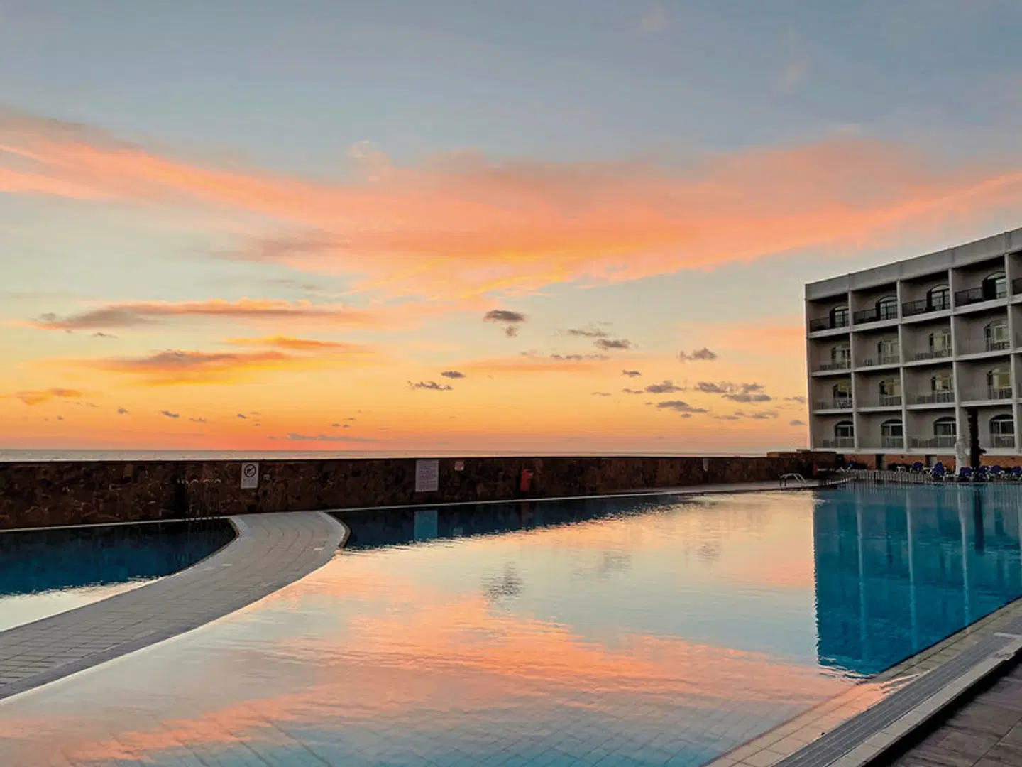 Paradise Bay Resort LANDSCAPE