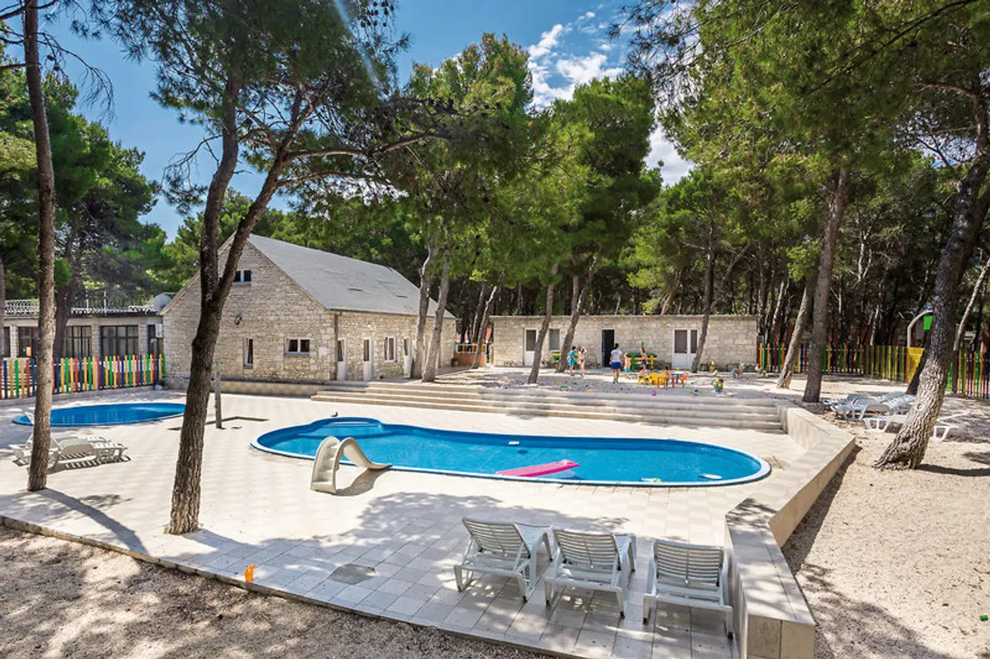 Hotel Zora OUTDOOR_POOL
