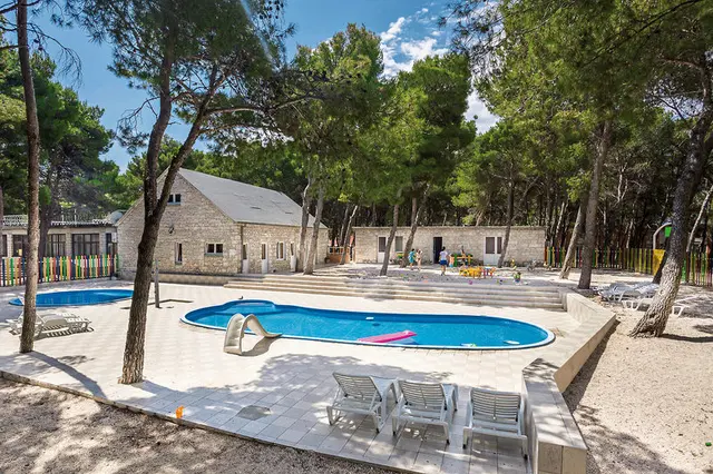 Hotel Zora OUTDOOR_POOL
