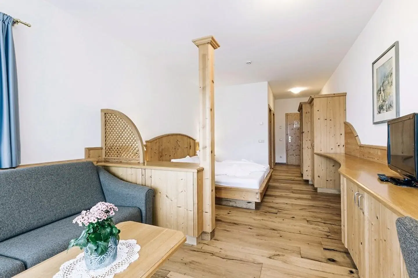 Tenz ROOM_EXAMPLE