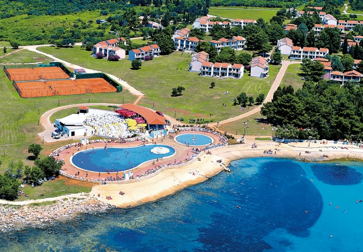 Apartments Polynesia Plava Laguna Aussenansicht