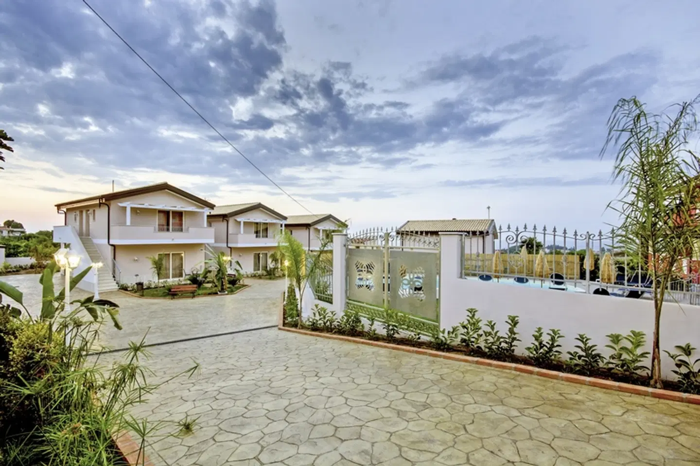 Residenza Borgo Italico EXTERIOR