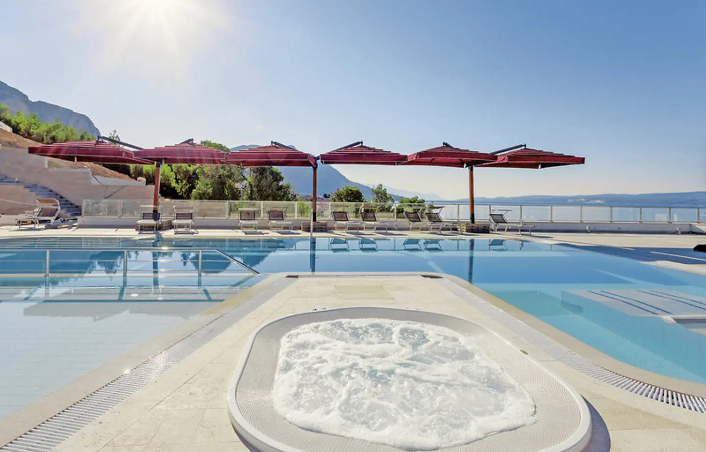 Plaza Duce OUTDOOR_POOL