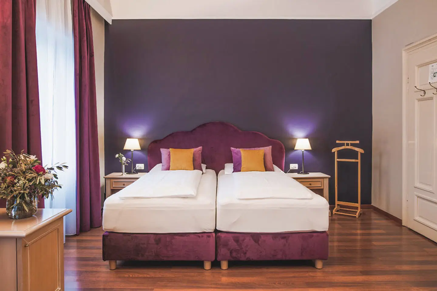 Adria ROOM_EXAMPLE