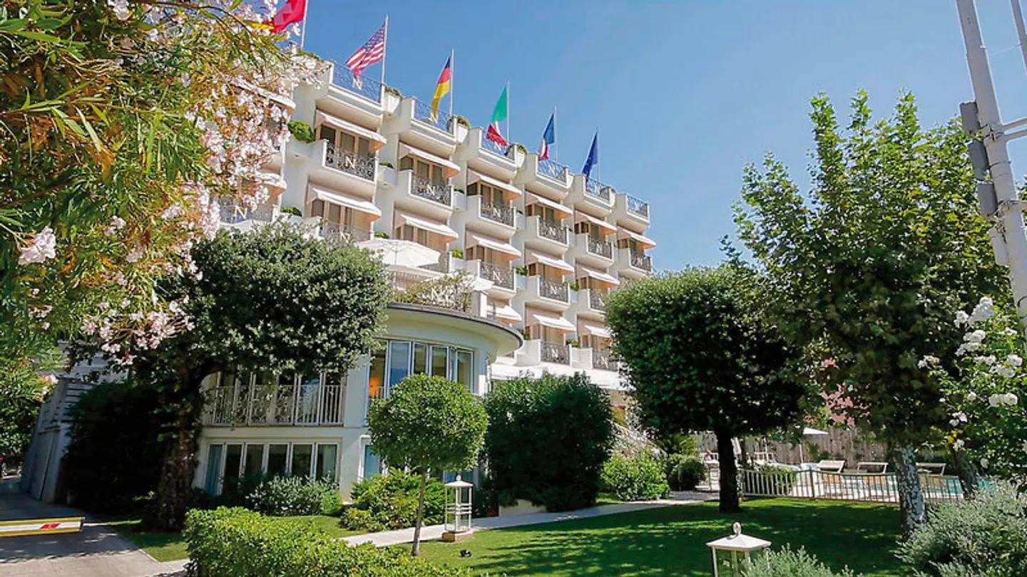 Hotel Il Negresco EXTERIOR