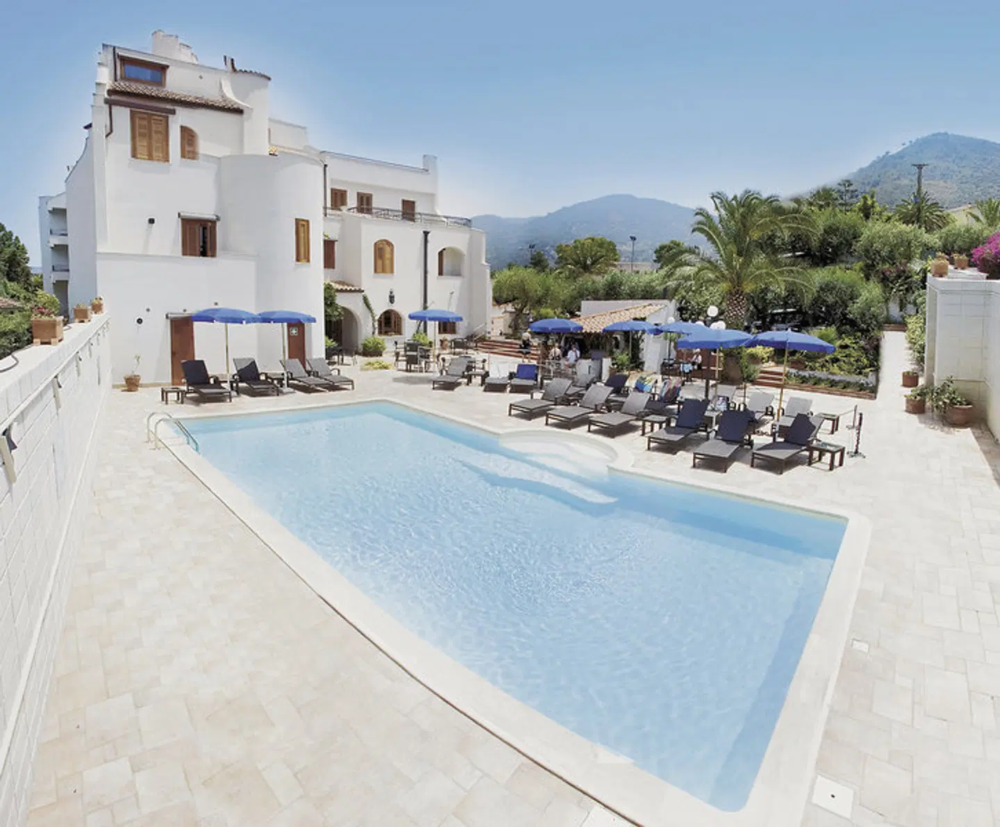 Baia del Capitano OUTDOOR_POOL