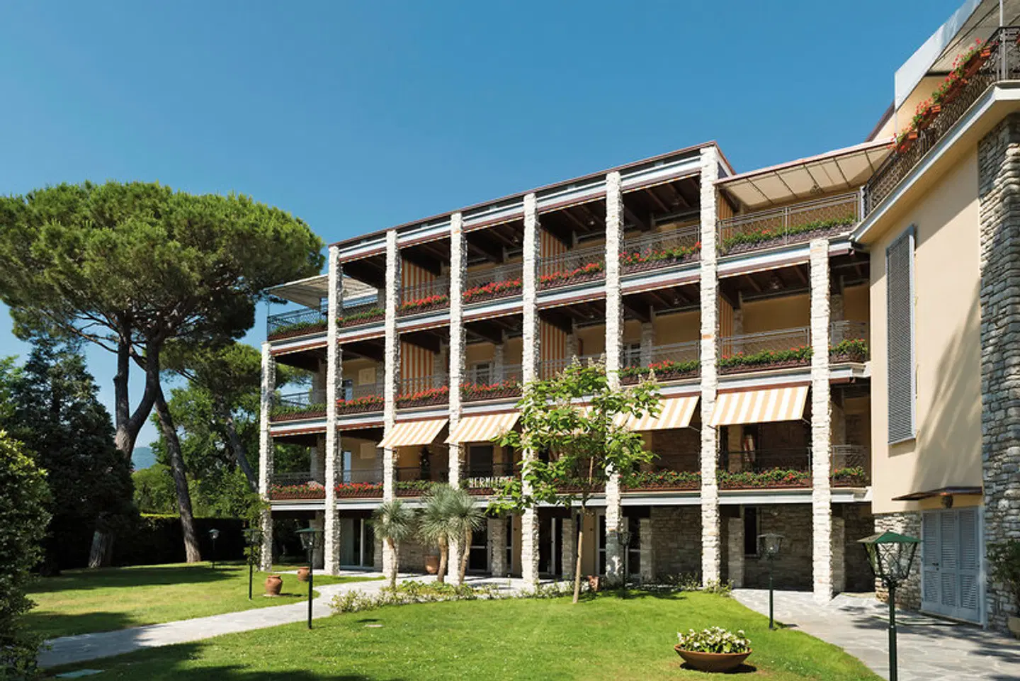 Hermitage Hotel & Resort EXTERIOR