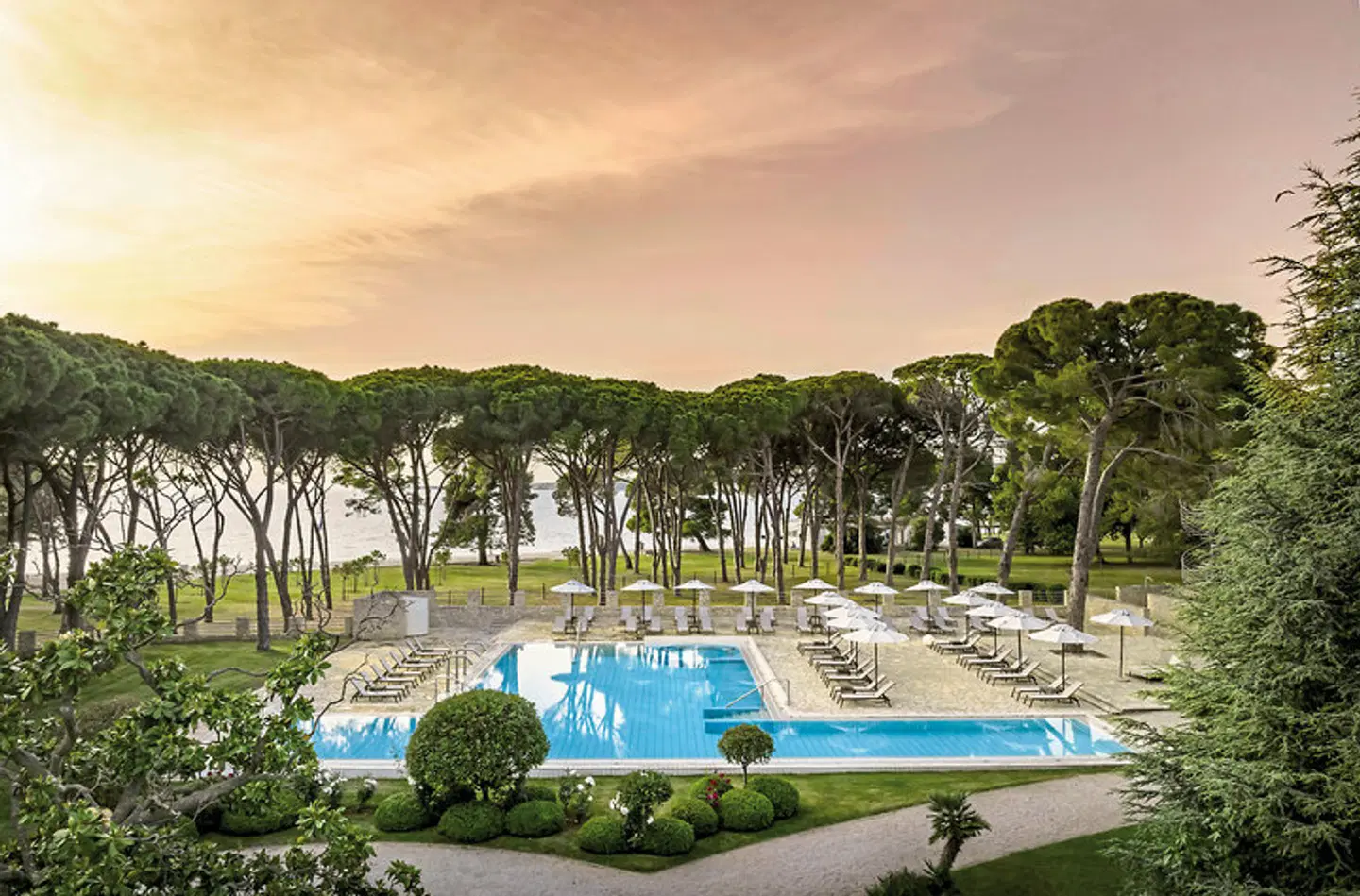 Falkensteiner Hotel Adriana EXTERIOR