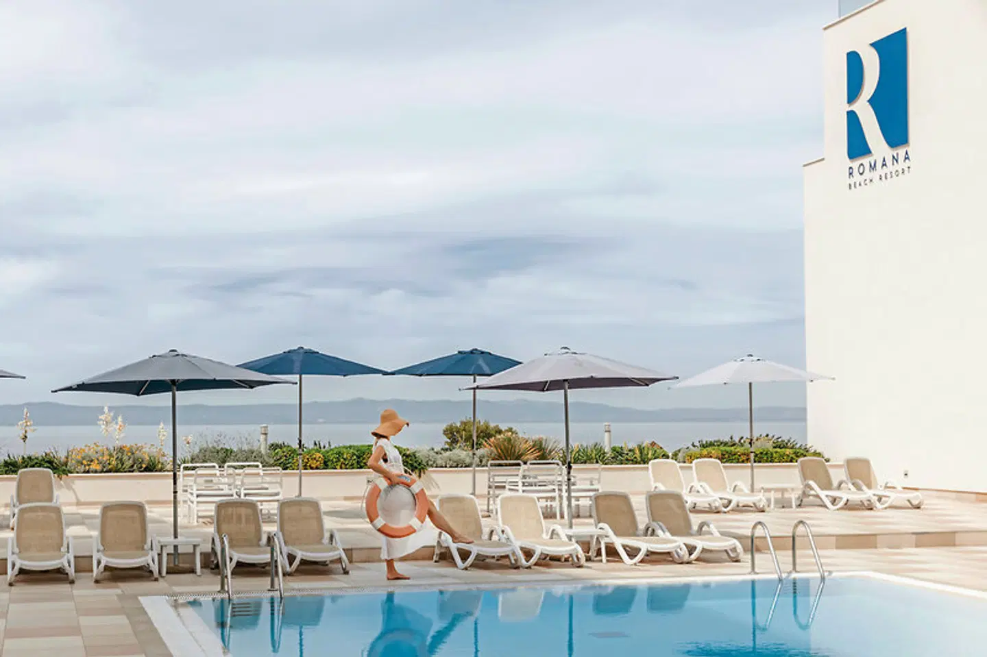 Romana Beach Resort OUTDOOR_POOL