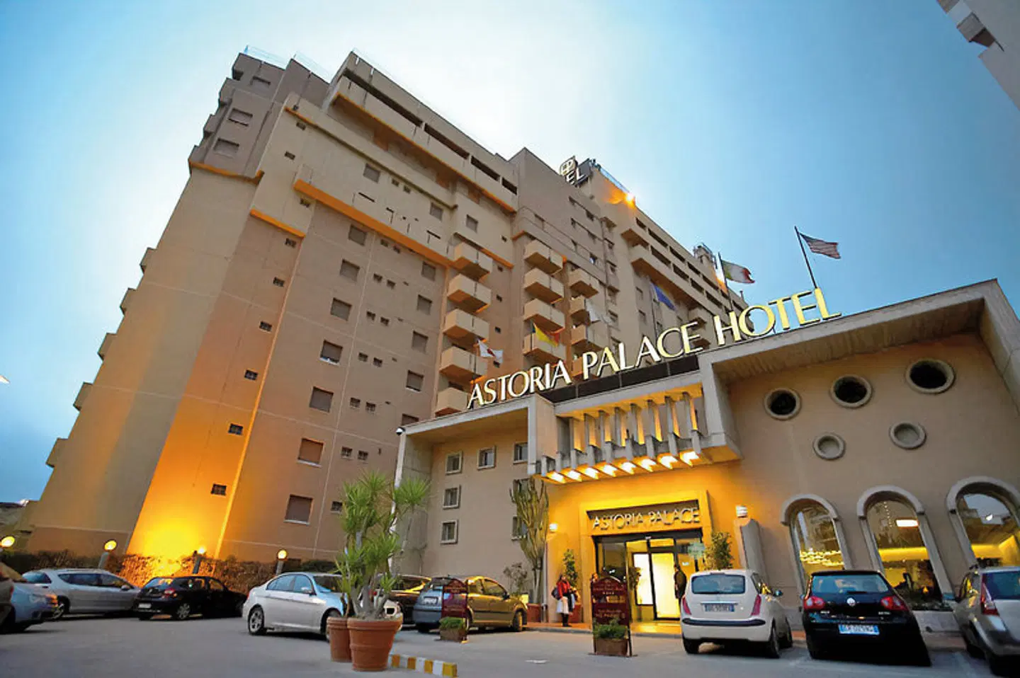 Astoria Palace EXTERIOR