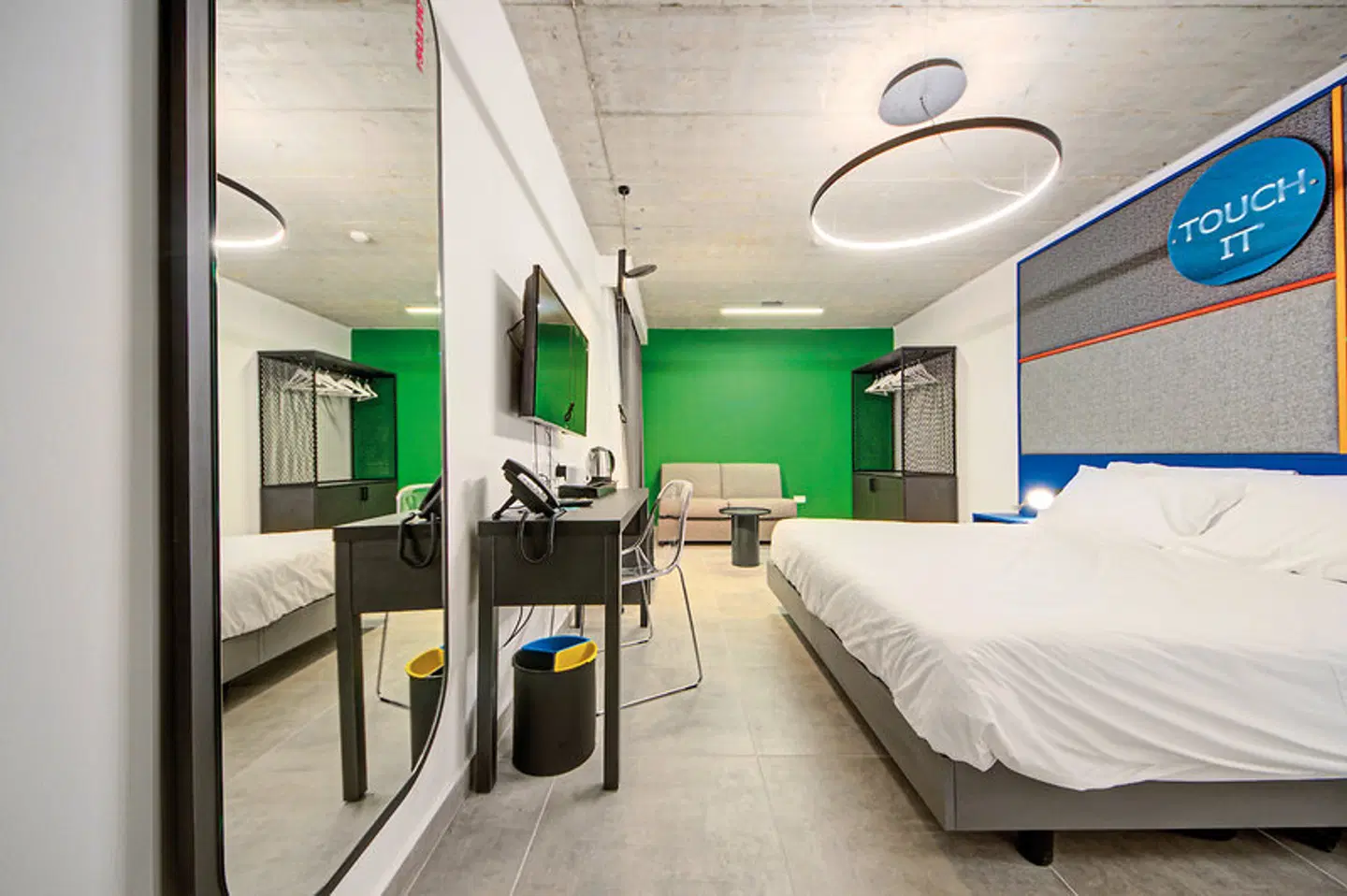 IKYK Hotel ROOM_EXAMPLE