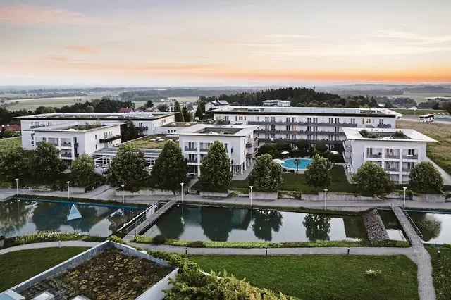 4*S Hotel Spa Resort Geinberg EXTERIOR