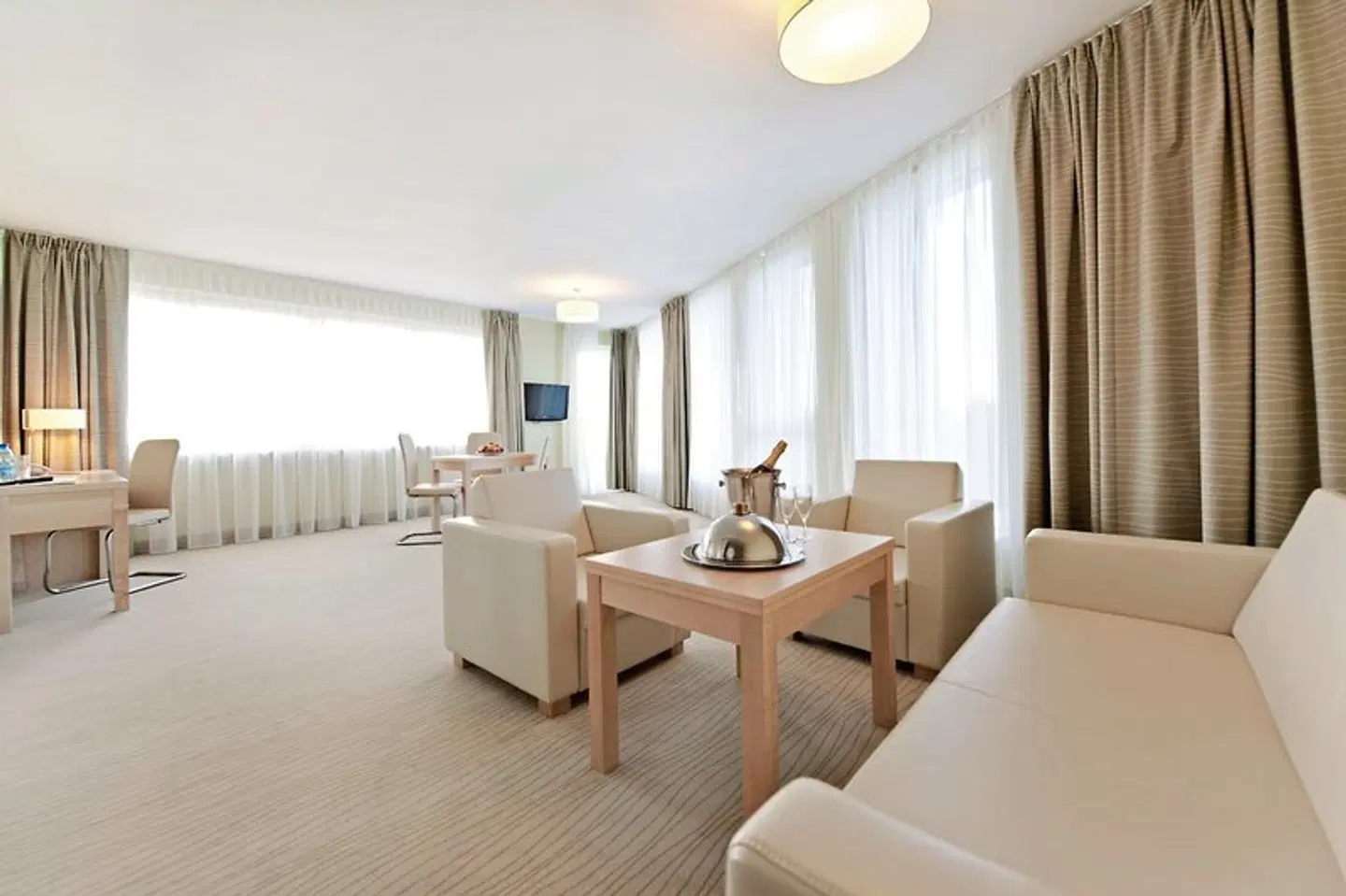 Interferie Medical Spa ROOM_EXAMPLE