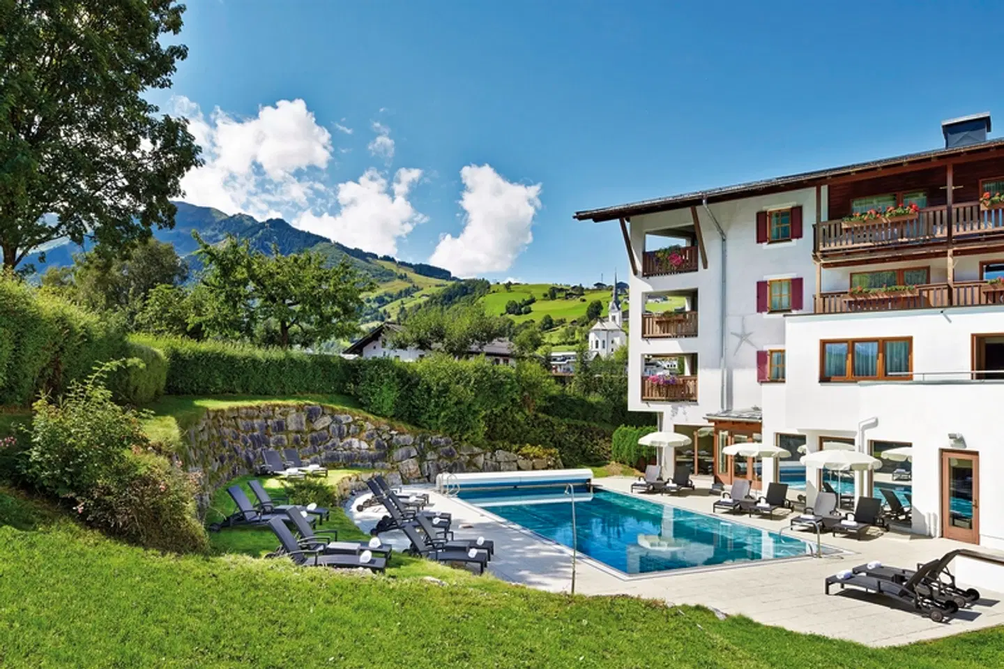 Das Alpenhaus Kaprun OUTDOOR_POOL