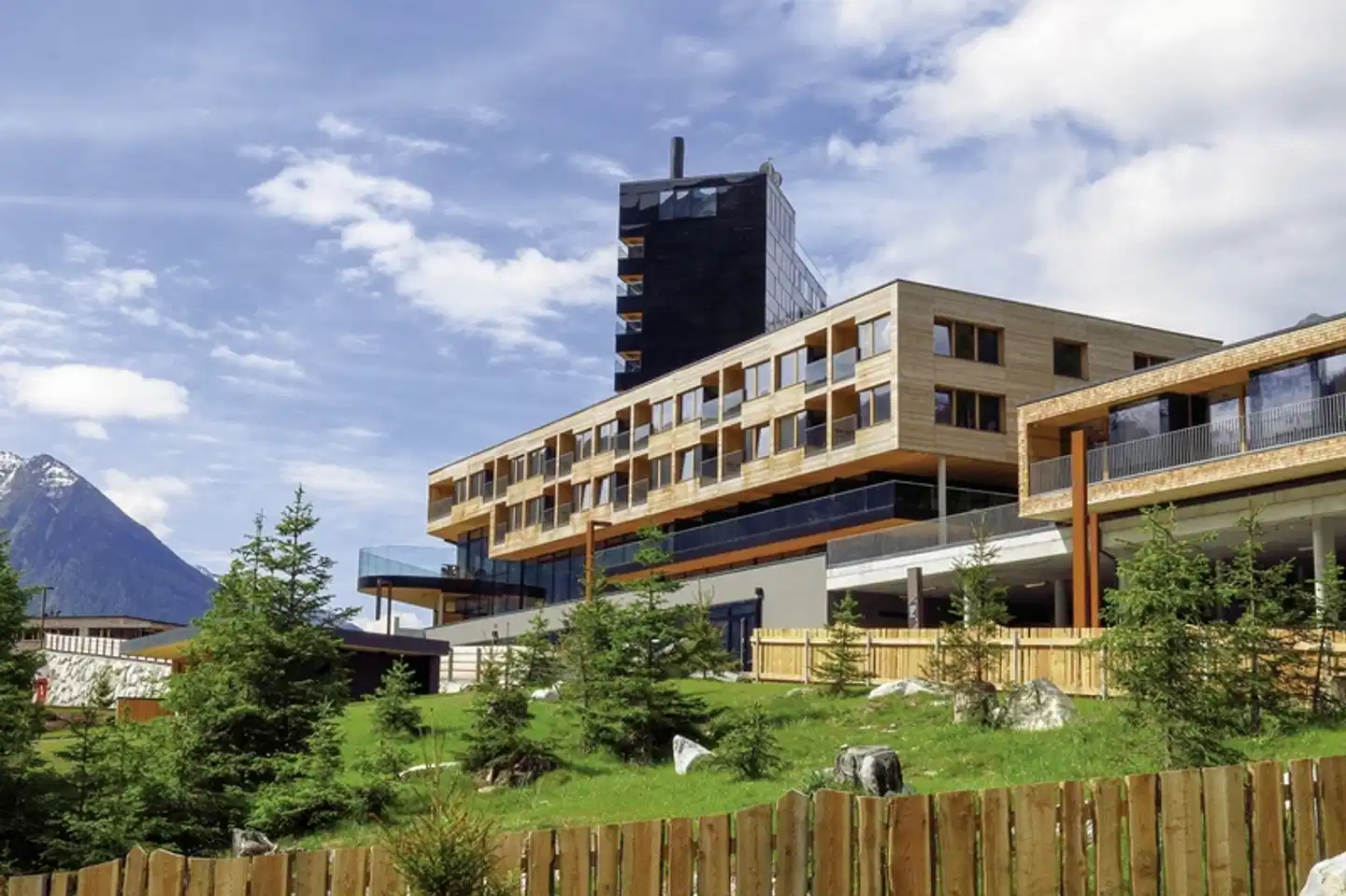 Gradonna Mountain Resort Châlets Aussenansicht