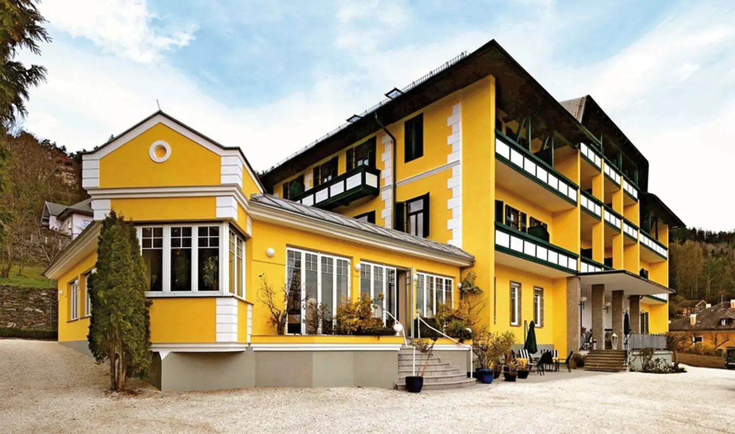 Kaiser Franz Josef EXTERIOR