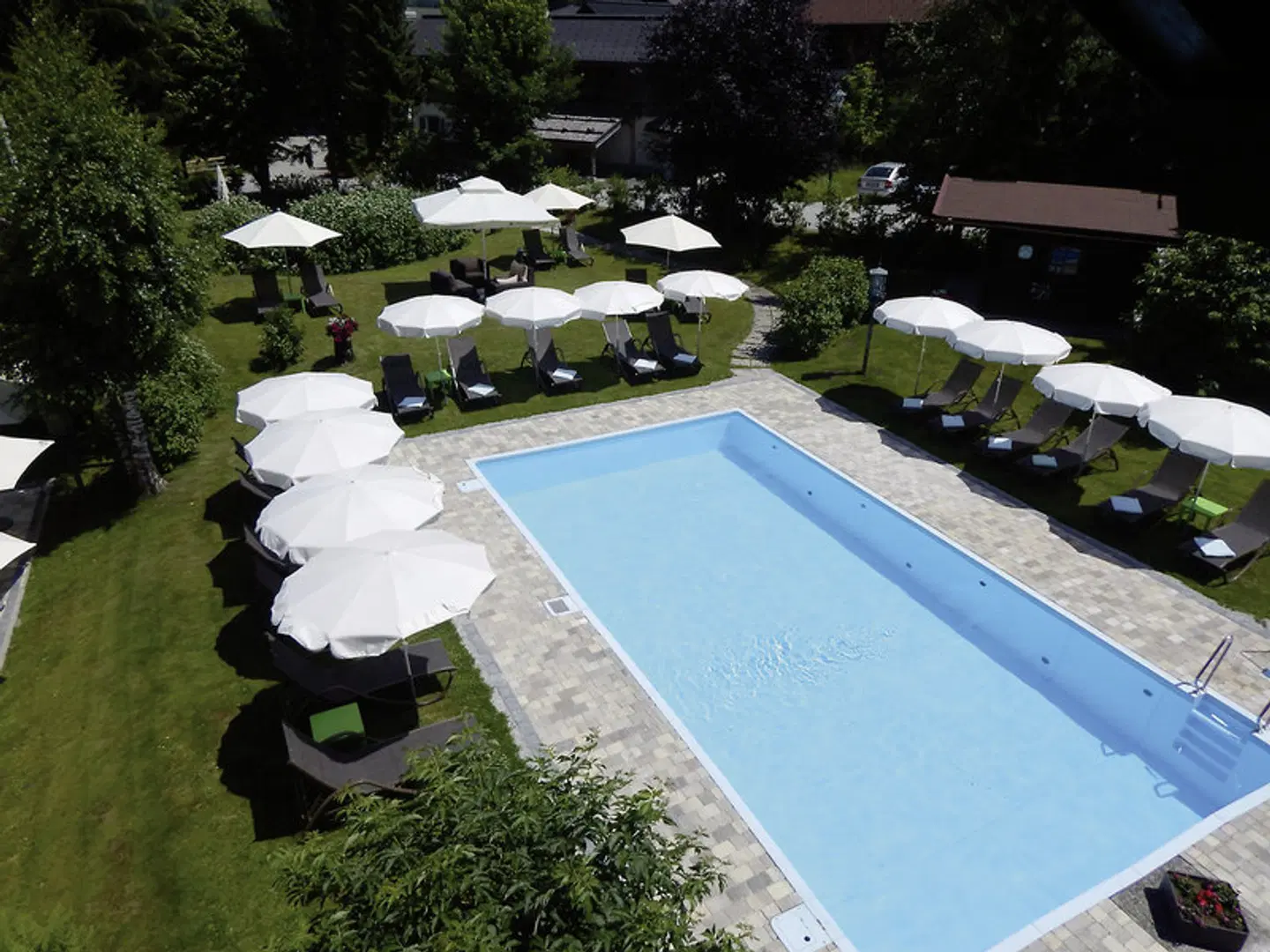 Unterhof OUTDOOR_POOL