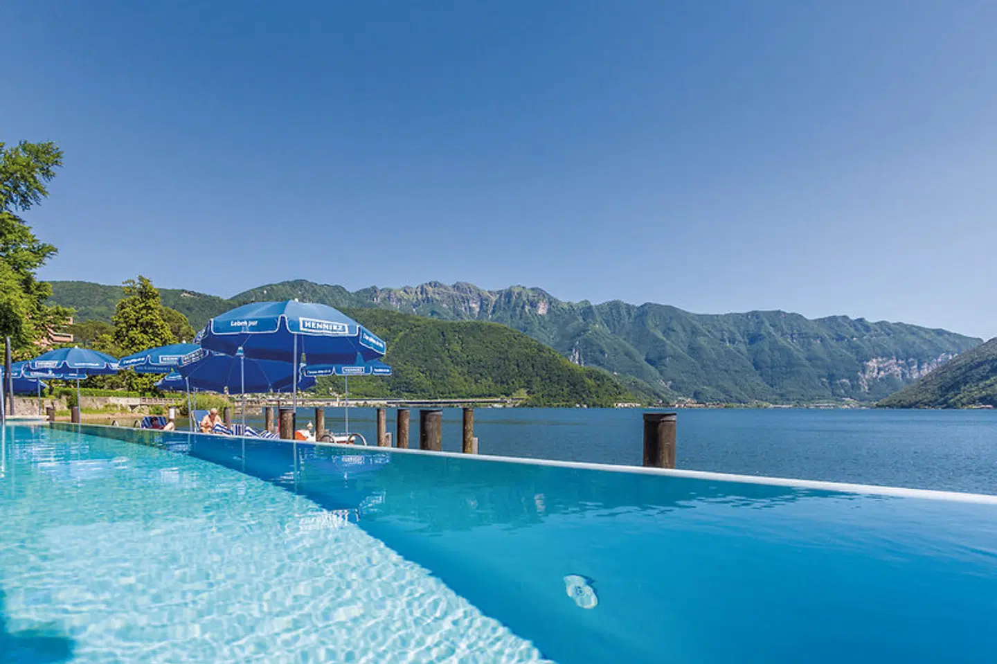 Hotel Riviera OUTDOOR_POOL
