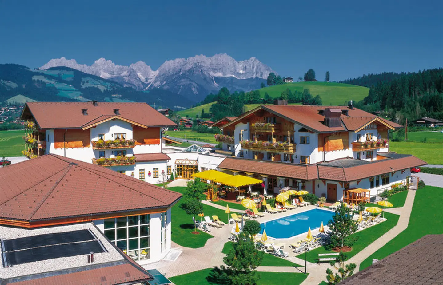 Lisi Family Hotel EXTERIOR