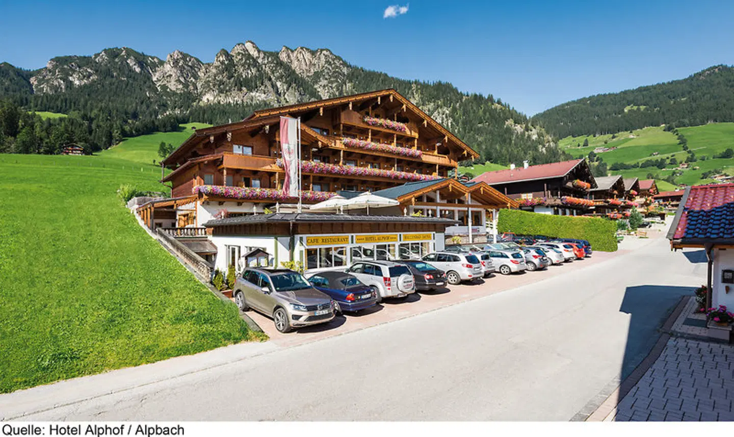 Alphof EXTERIOR
