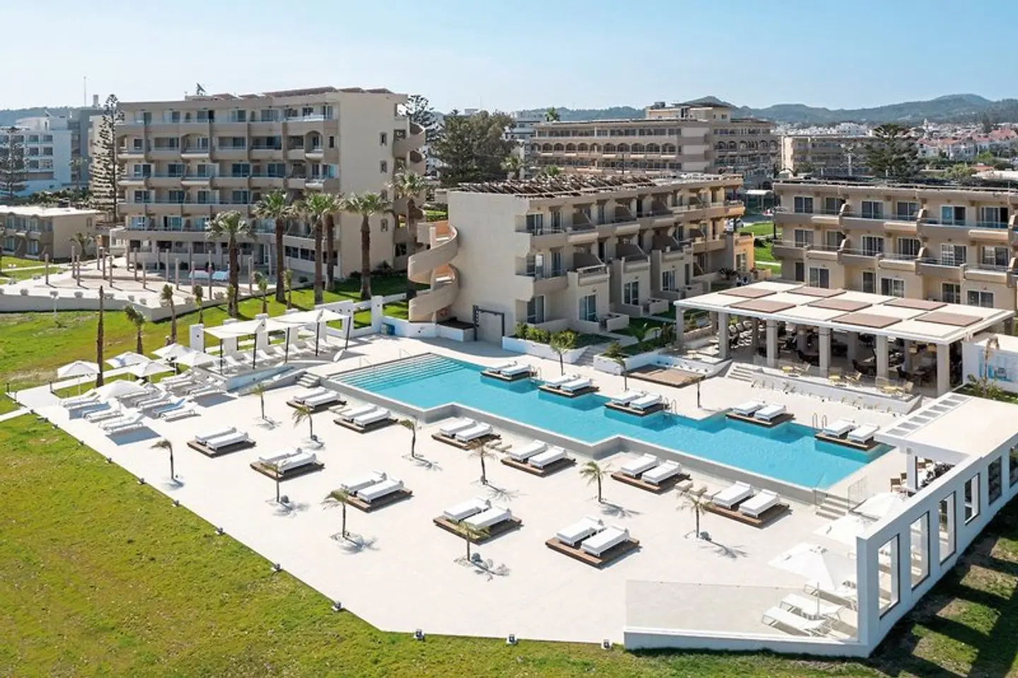 Sun Beach Resort EXTERIOR