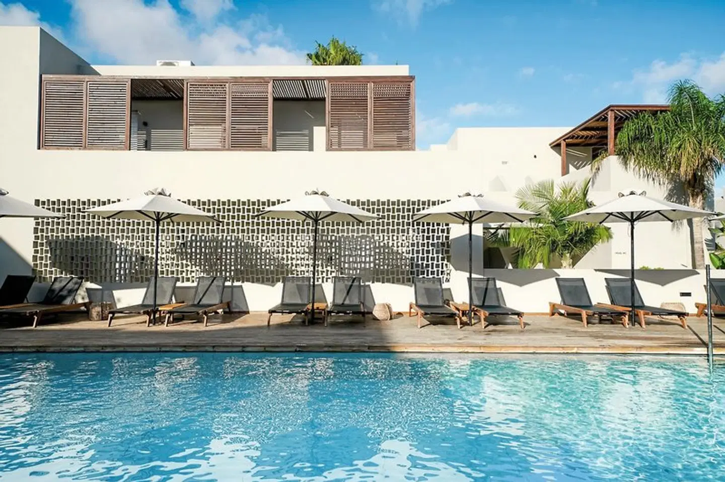 Sentido More Meni Residence & Suites EXTERIOR