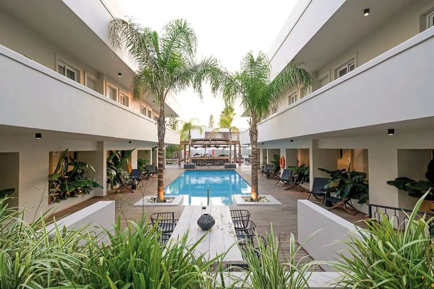 Sentido More Meni Residence & Suites EXTERIOR