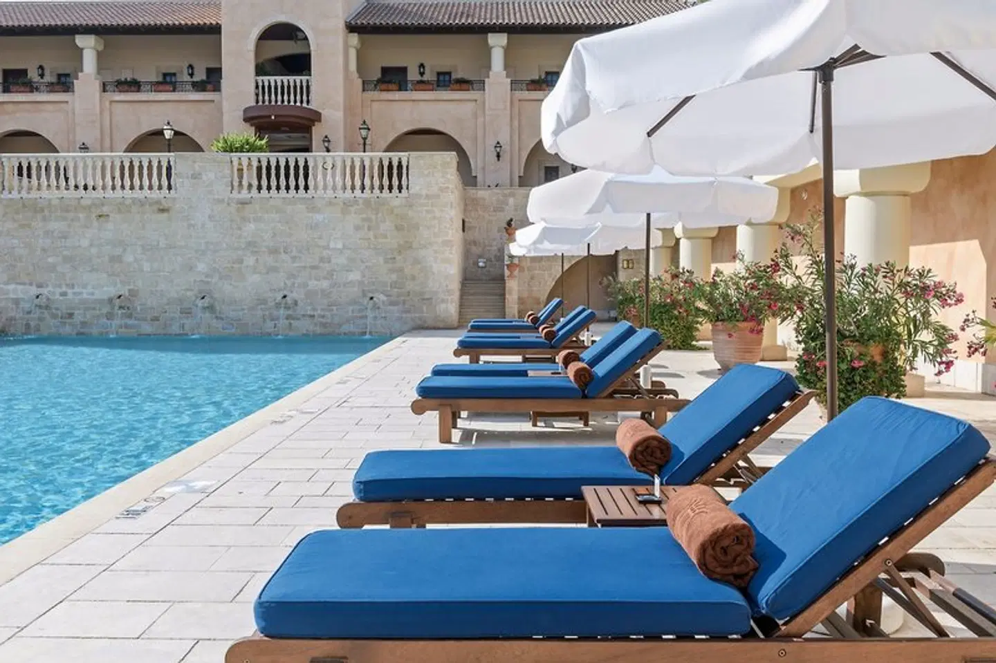 Elysium OUTDOOR_POOL