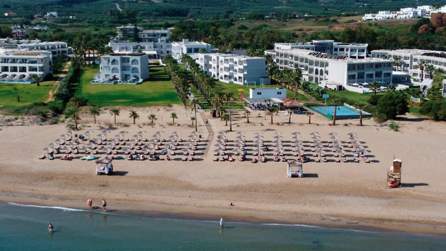 Delfina Tropic Beach EXTERIOR
