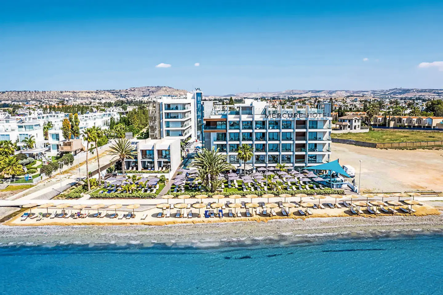Mercure Larnaca Beach Resort EXTERIOR