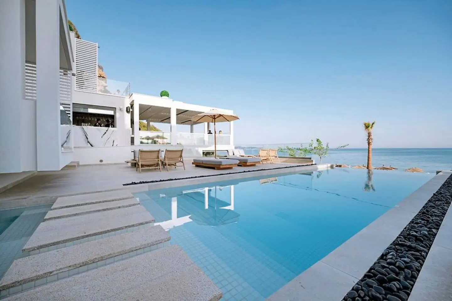 Zest OUTDOOR_POOL