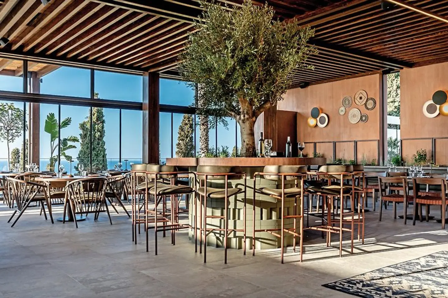 Elios Hill Bar