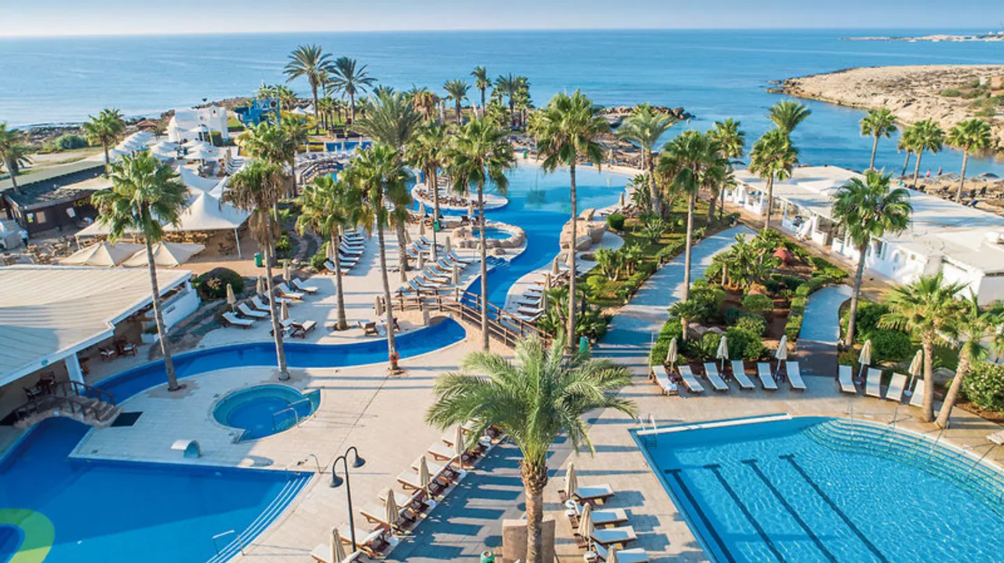 Adams Beach OUTDOOR_POOL