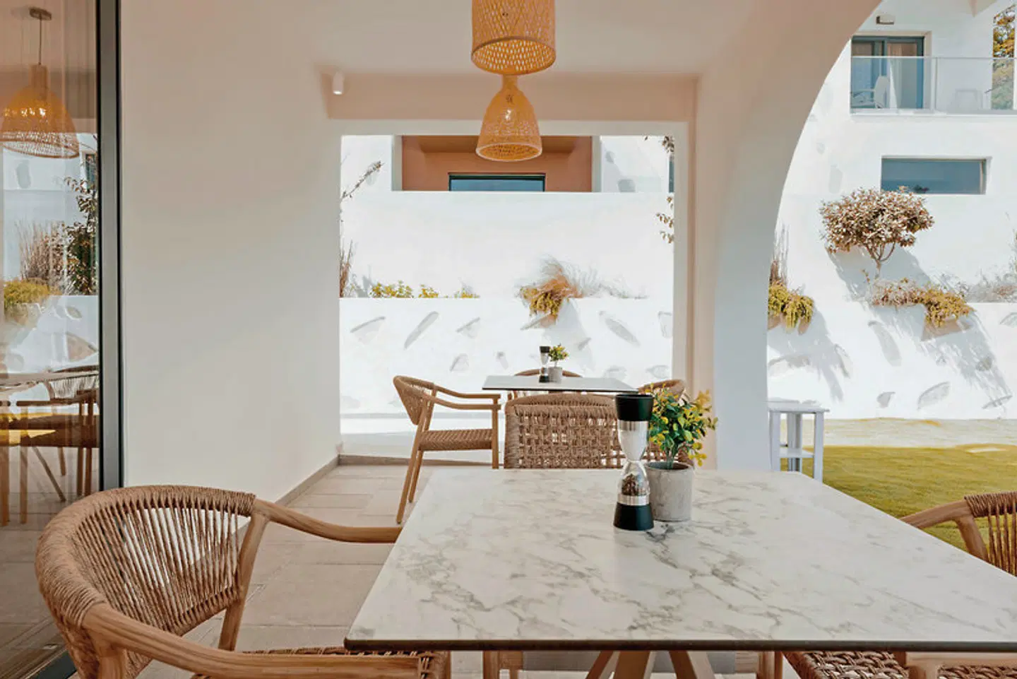 Acron Seaside Suites LOUNGE_LOBBY
