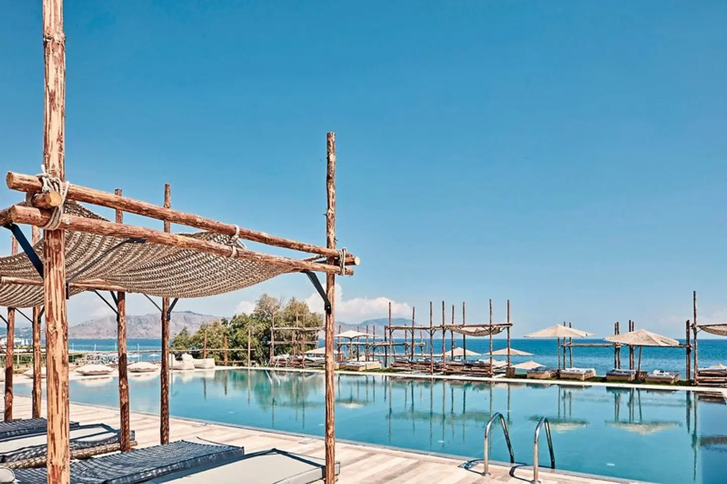 Kimpton La Mer Resort & Spa OUTDOOR_POOL