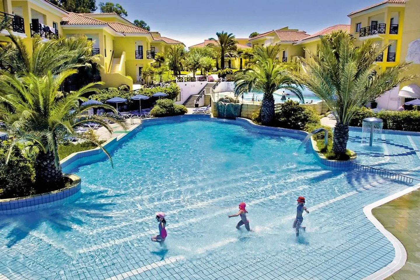 Malama Beach Holiday Village OUTDOOR_POOL