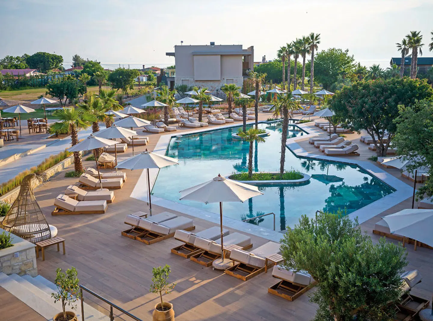 Portes Theros OUTDOOR_POOL