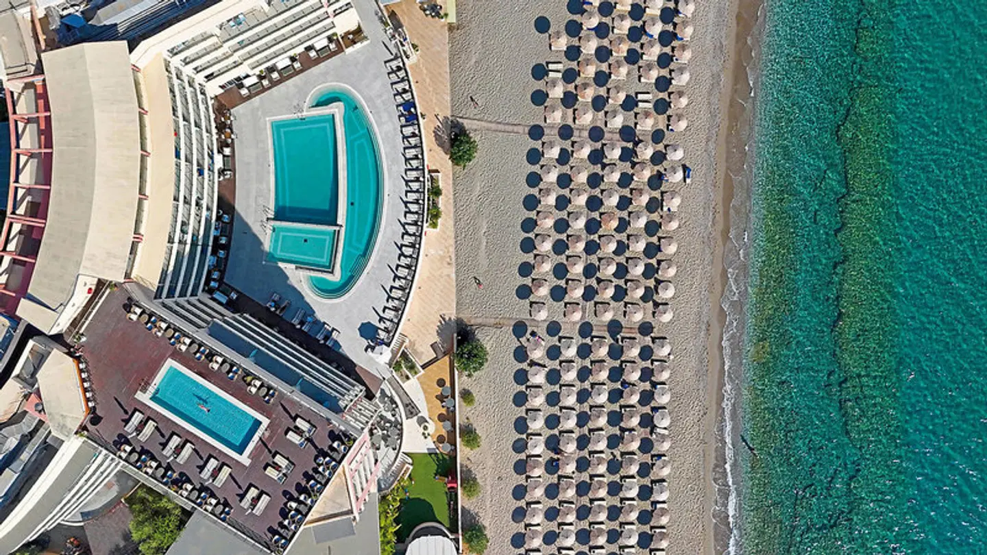 Konstantinos Palace MODEL_IMPRESSION