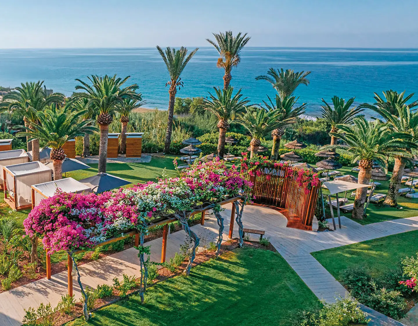 Alion Beach Hotel Garten