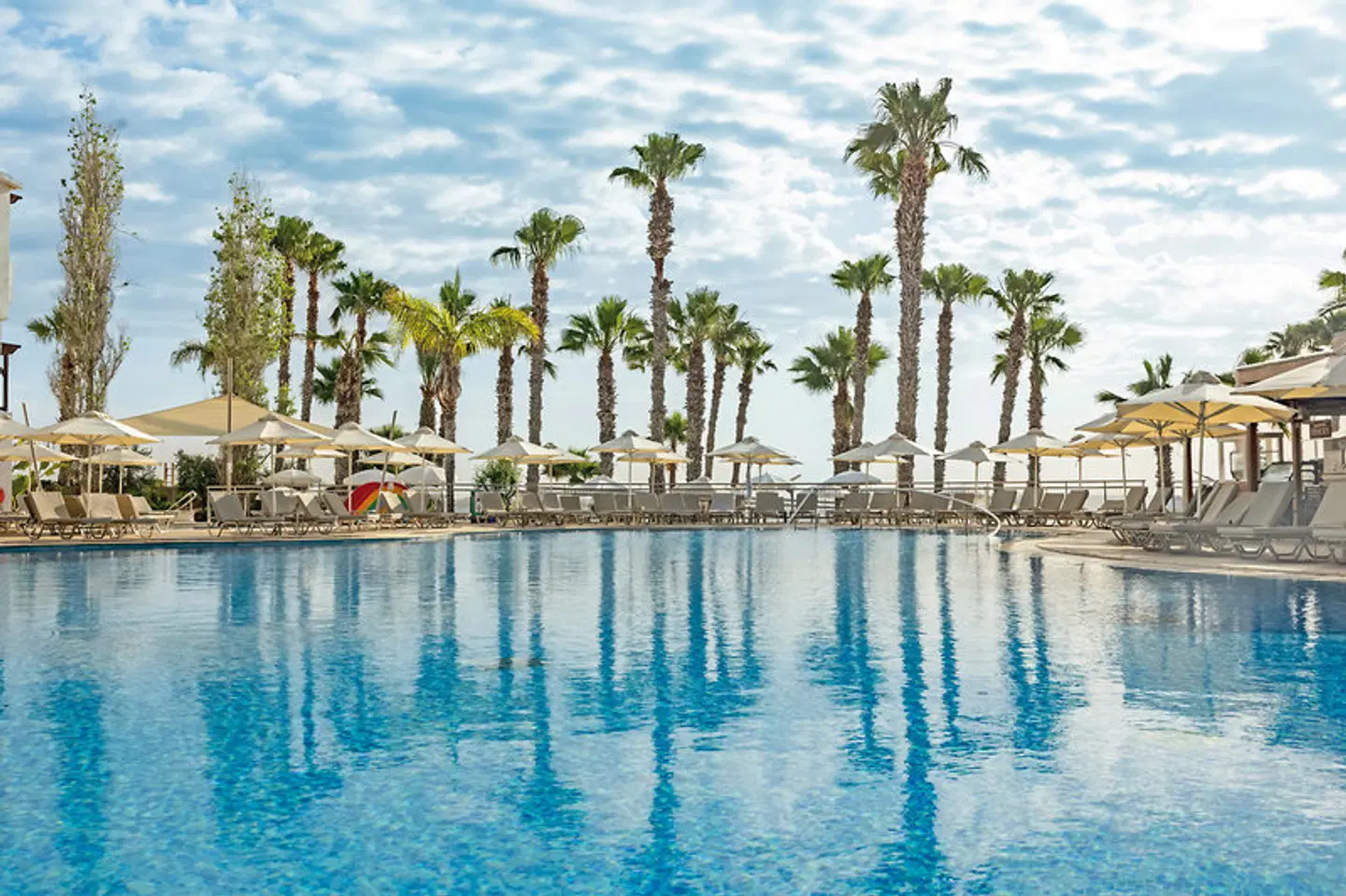 Louis Althea Beach OUTDOOR_POOL