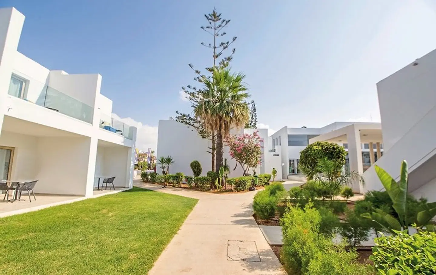 Atlantica Panthea Resort EXTERIOR