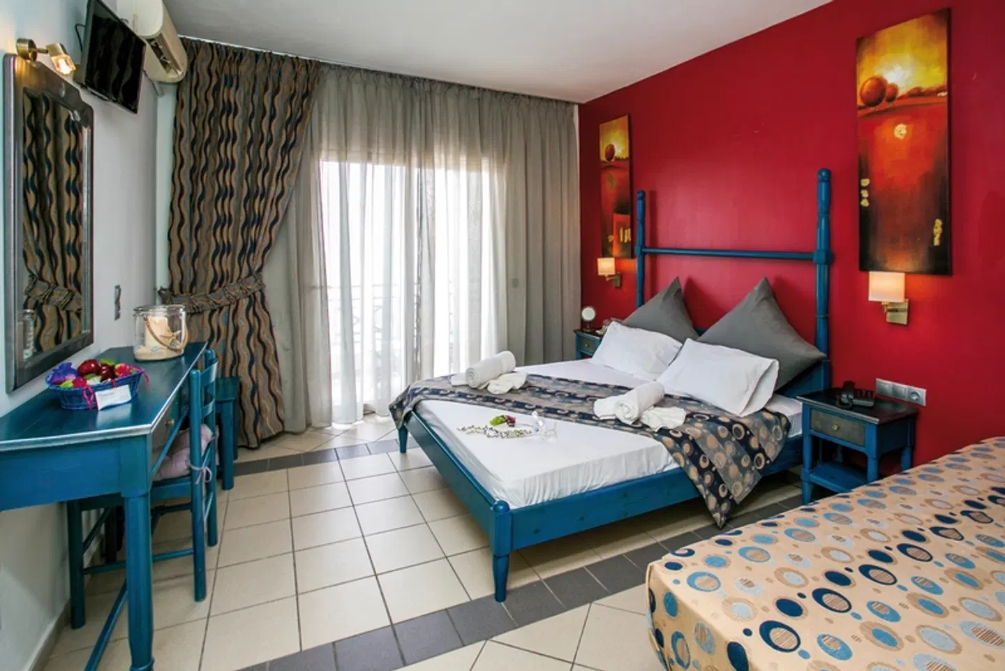 Thalassies ROOM_EXAMPLE