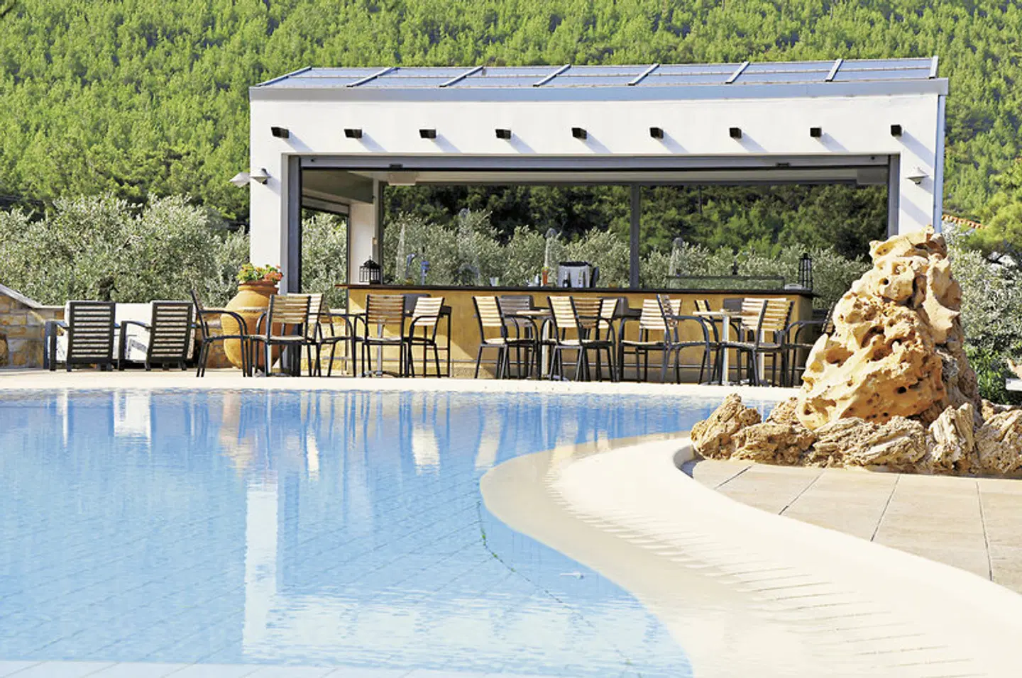 Louloudis Boutique Hotel OUTDOOR_POOL