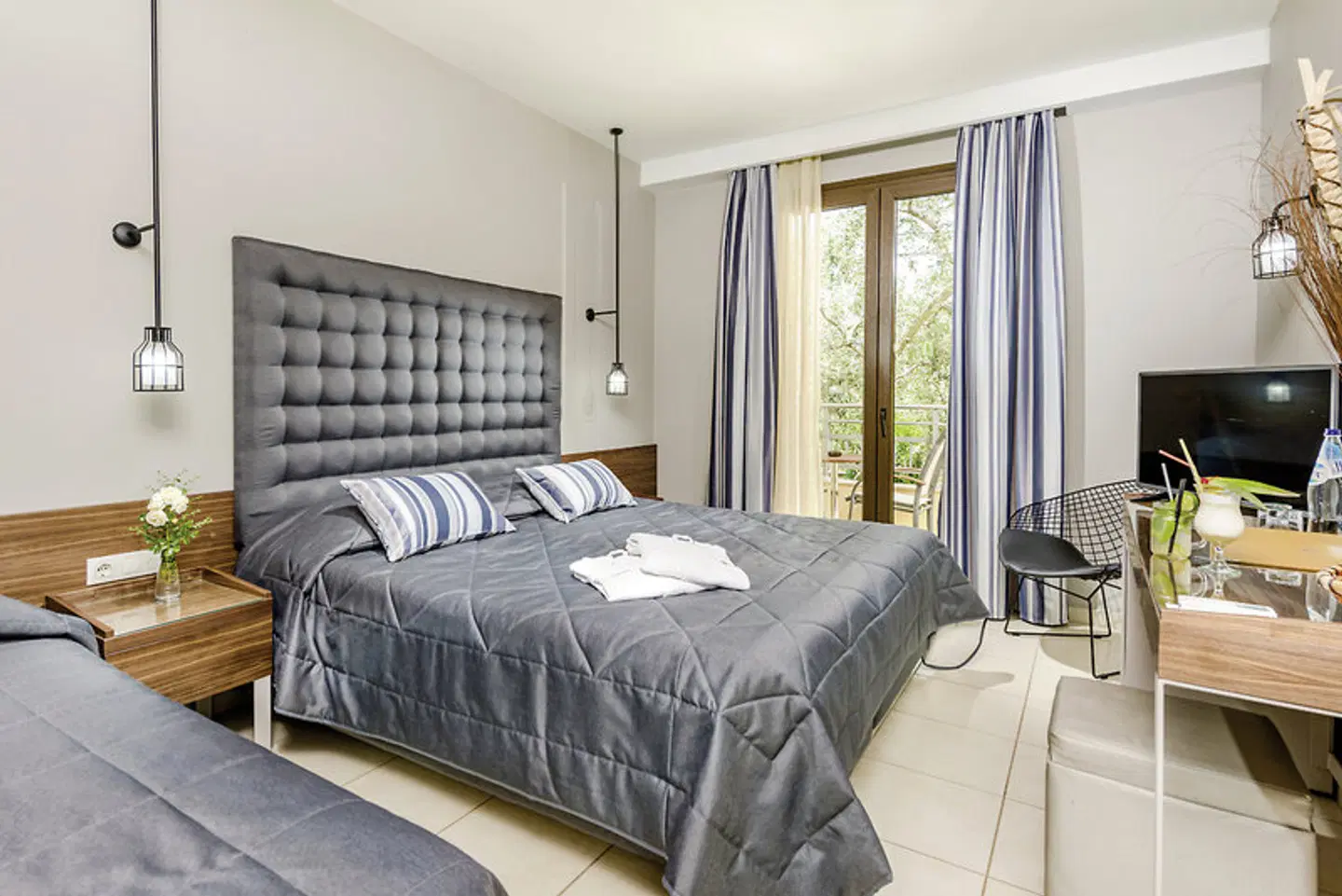Atrium ROOM_EXAMPLE