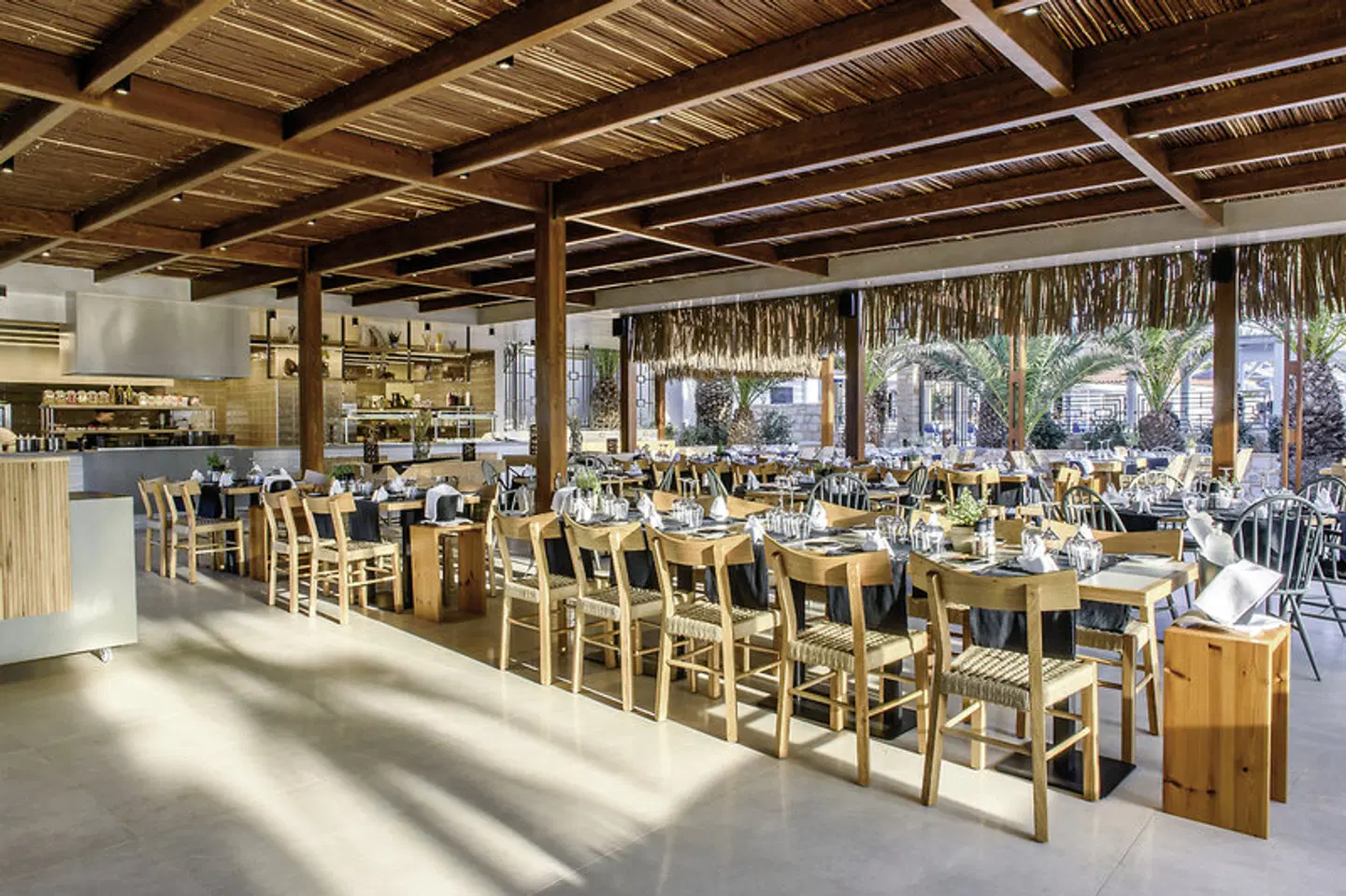 Stella Village Bar