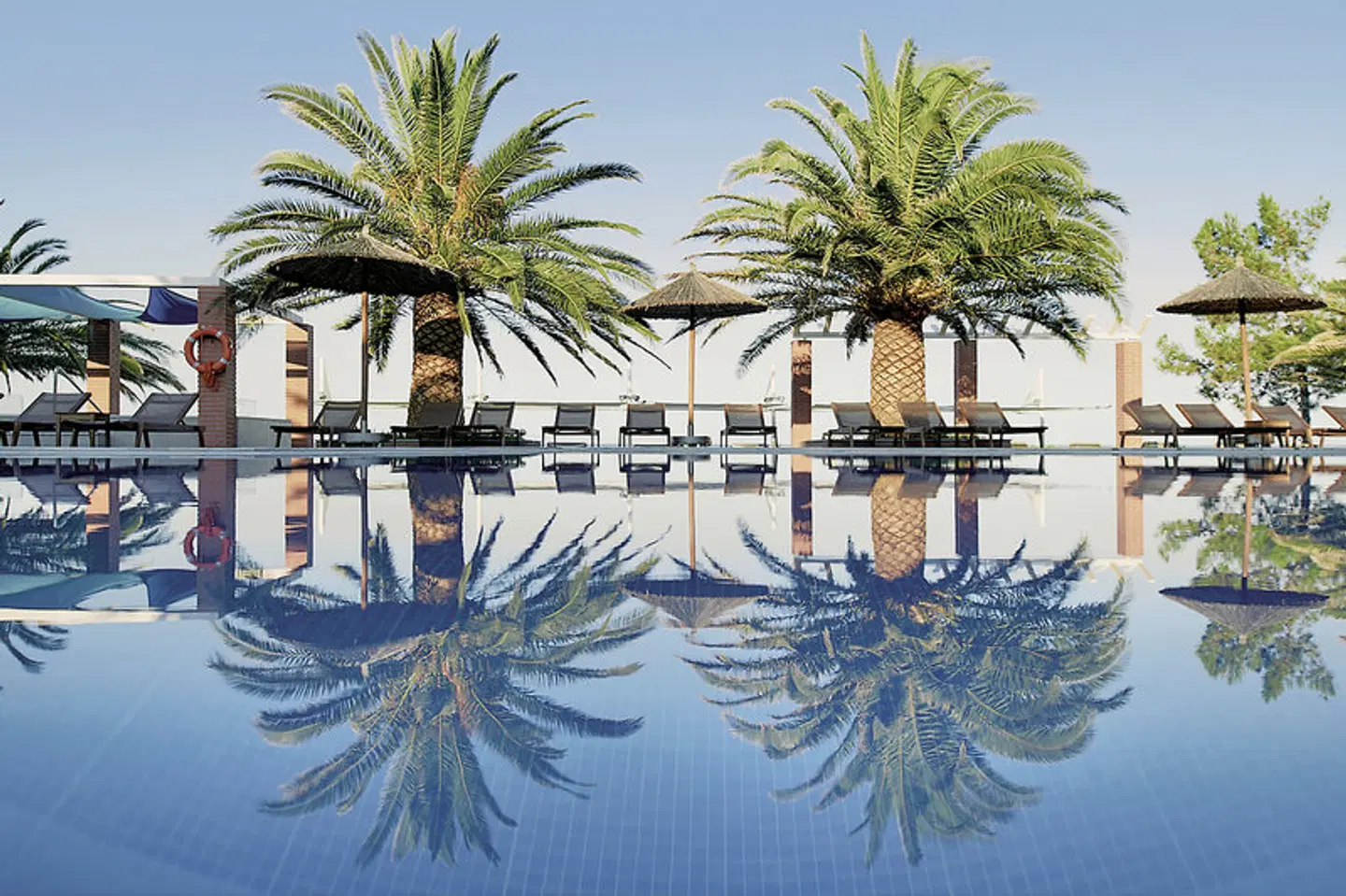 Alexandra Beach Spa Resort OUTDOOR_POOL