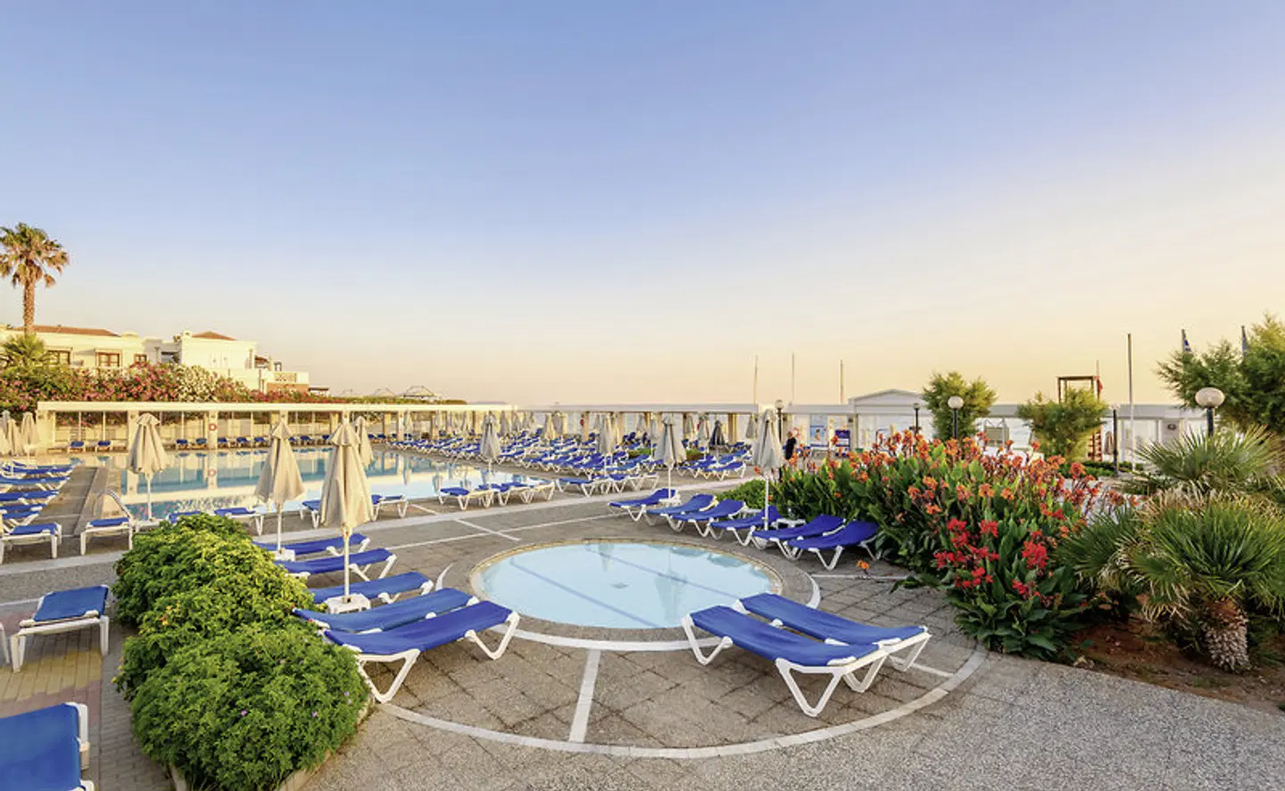 Annabelle Beach Resort OUTDOOR_POOL