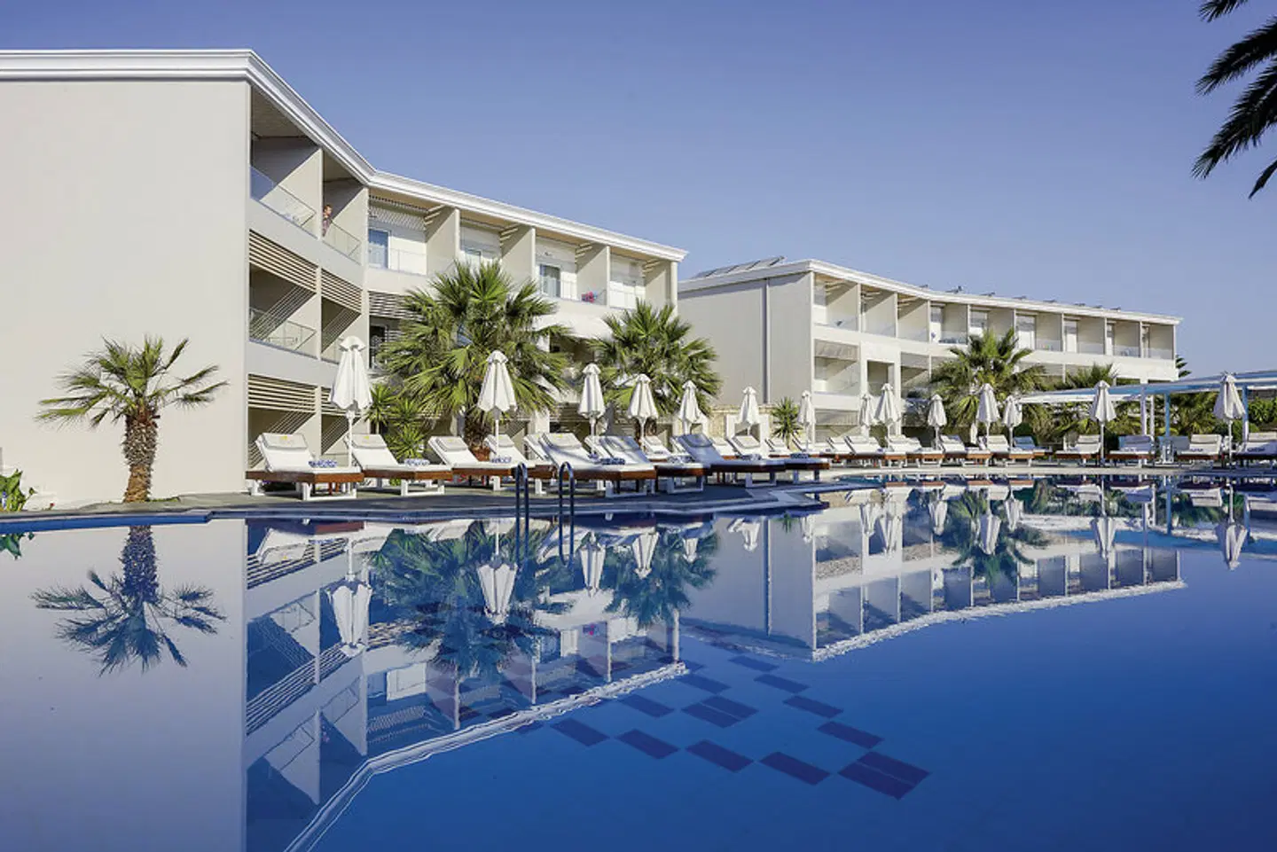 Mythos Palace OUTDOOR_POOL
