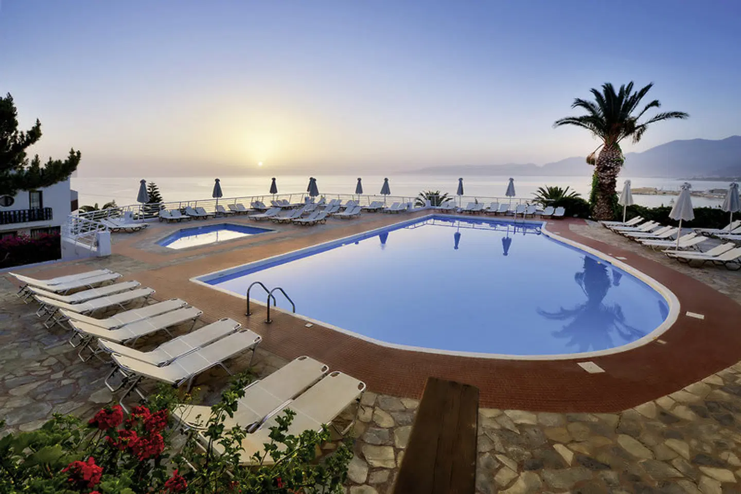 Hersonissos Village OUTDOOR_POOL